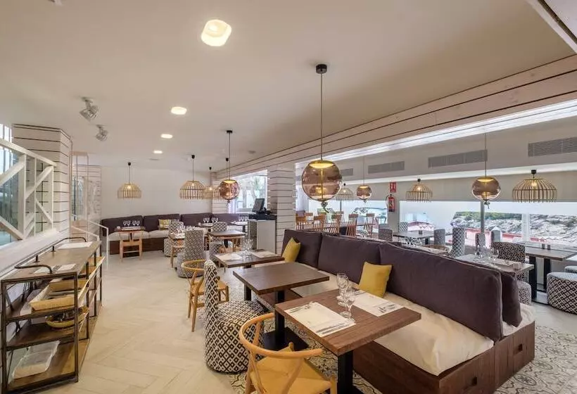 ホテル Barceló Portinatx   Adults Only
