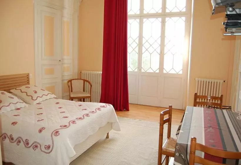 Отель Chateau De Faudade