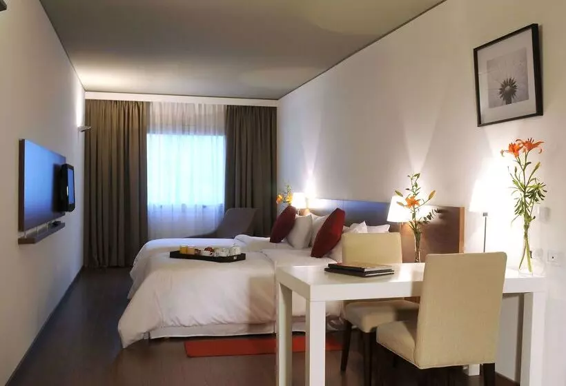 هتل Dazzler By Wyndham Buenos Aires Maipu