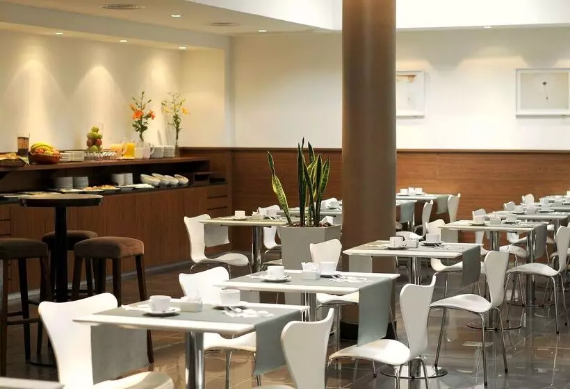 هتل Dazzler By Wyndham Buenos Aires Maipu