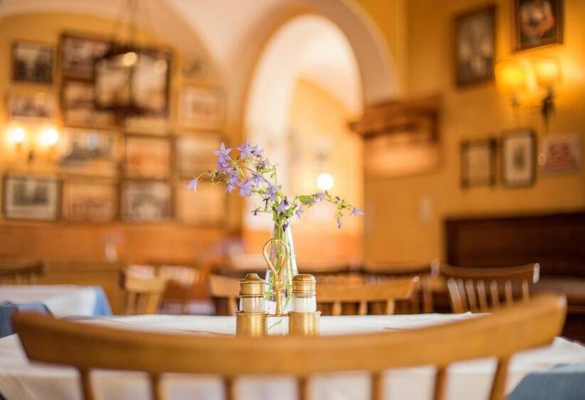 ホテル Gasthof Zum Kirchenwirt