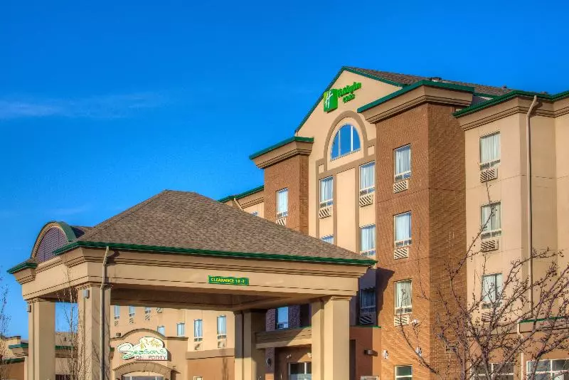 Отель Holiday Inn & Suites Grande Prairie, An Ihg
