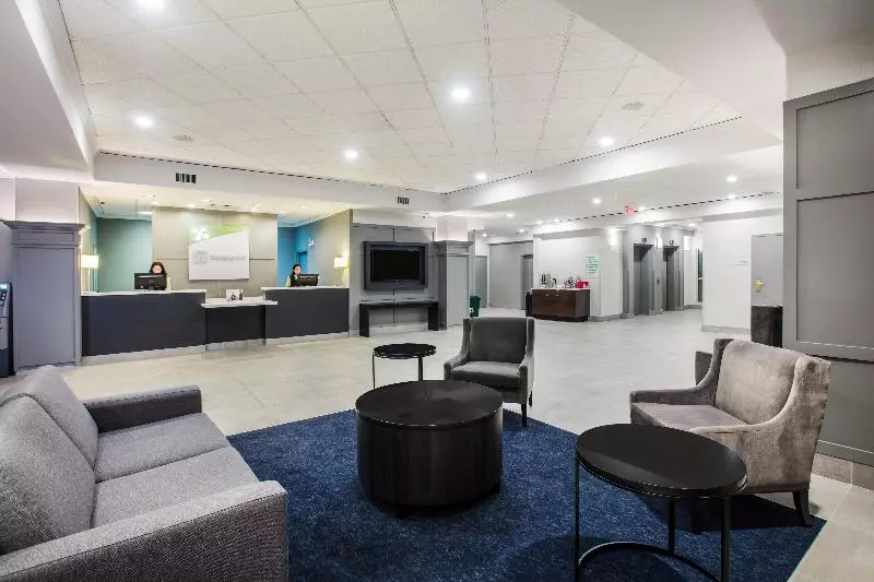 Отель Holiday Inn & Suites Grande Prairie, An Ihg