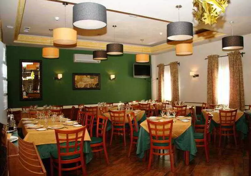 ホテル Hostal Atalaya