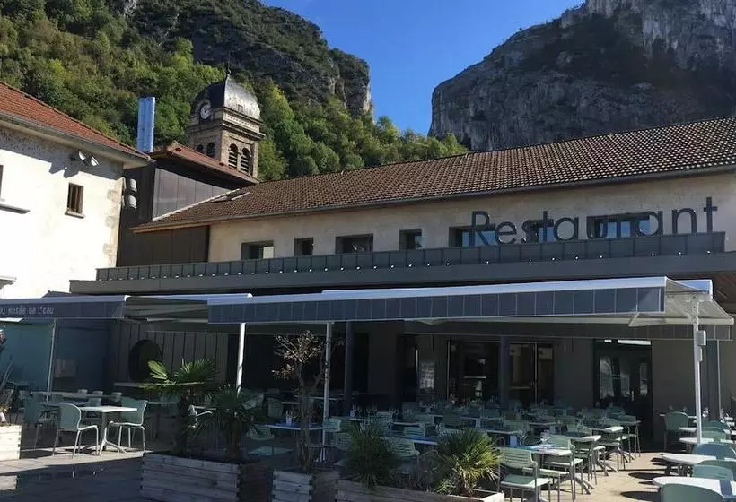 Отель Hôtel Du Musée De L'eau