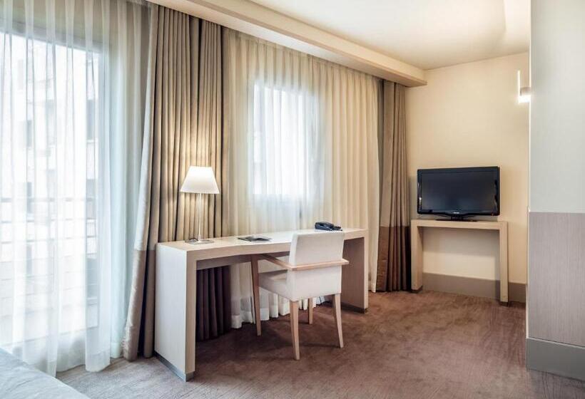 Отель Le Pré Carré