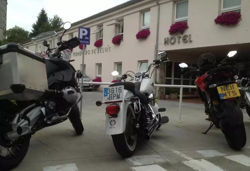 ホテル Parking Miradoiro De Belvís