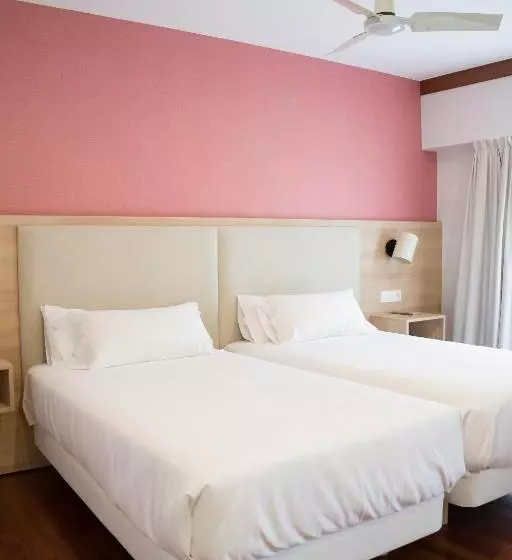 ホテル Parking Miradoiro De Belvís