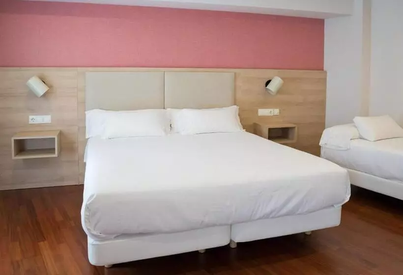 ホテル Parking Miradoiro De Belvís