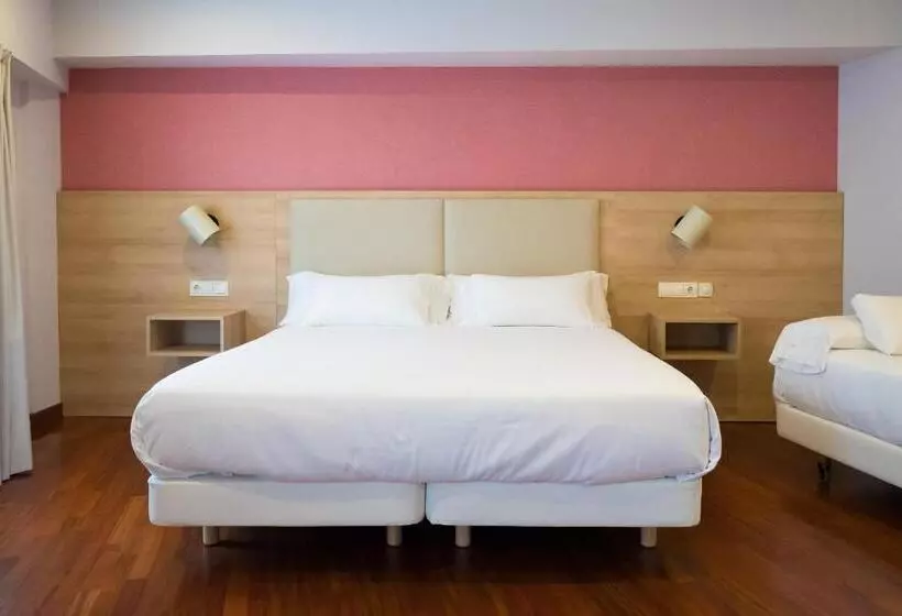 ホテル Parking Miradoiro De Belvís