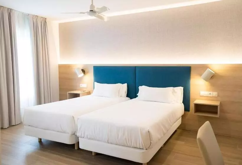 ホテル Parking Miradoiro De Belvís