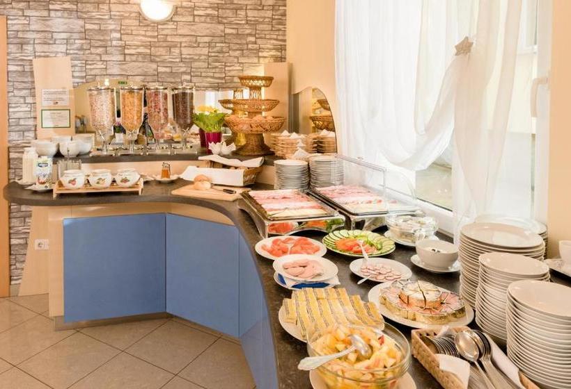 Отель Radlinger