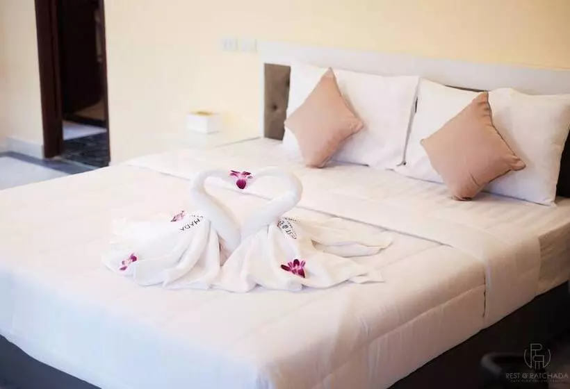 Hotel Rest At Ratchada
