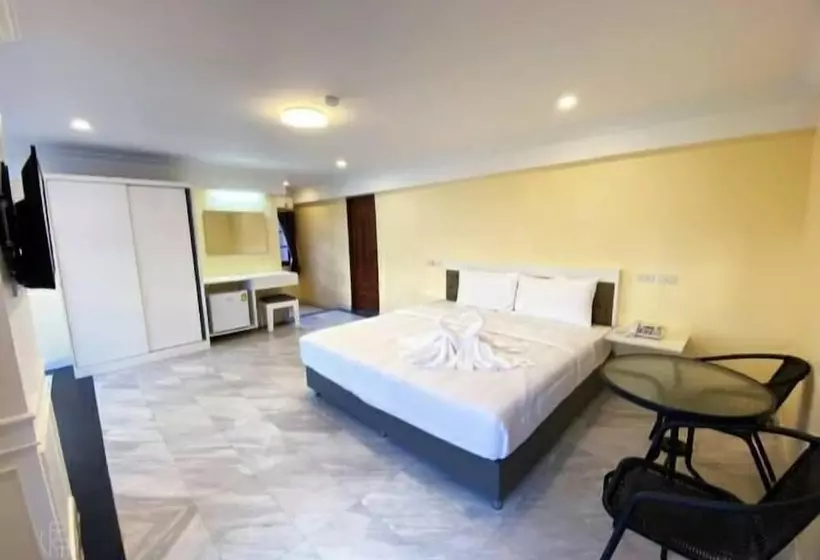 Hotel Rest At Ratchada