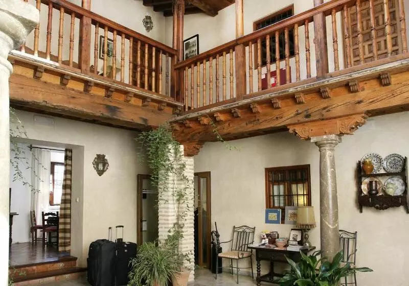 Hotel Santa Isabel La Real