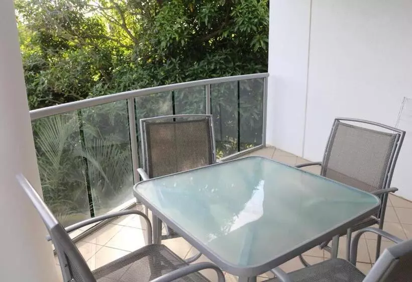 Отель Scarborough Beach Resort Brisbane