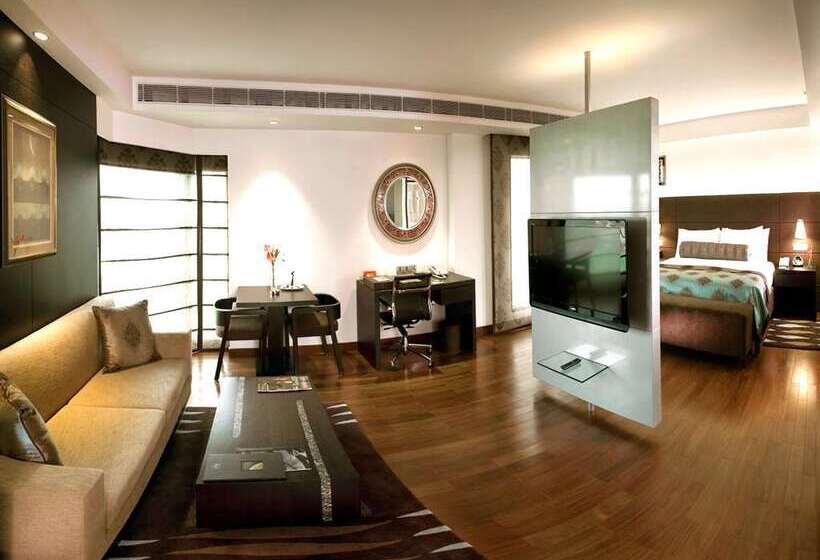 هتل The Lalit New Delhi