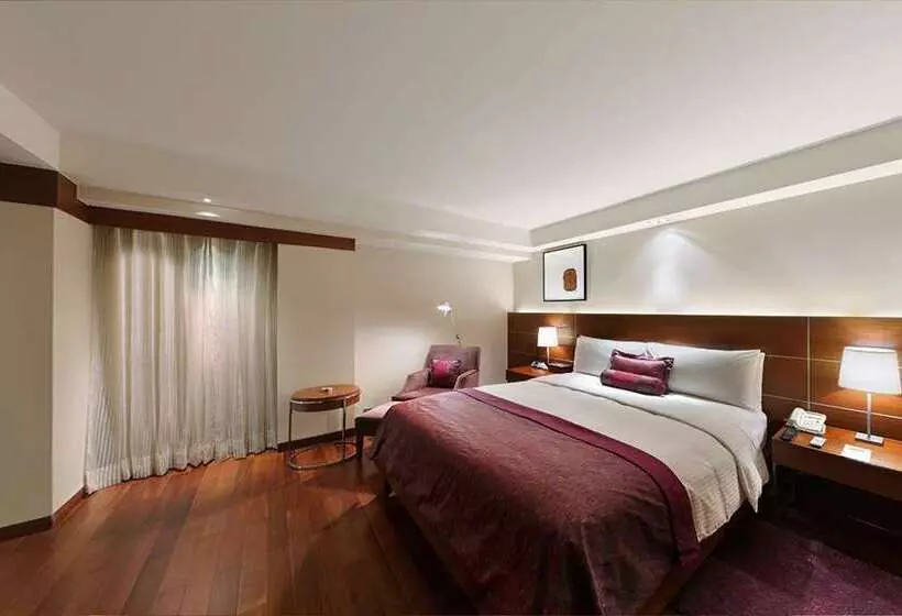 בית מלון כפרי The Lalit New Delhi