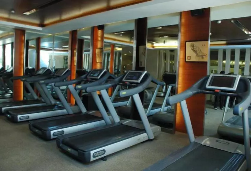 בית מלון כפרי The Lalit New Delhi