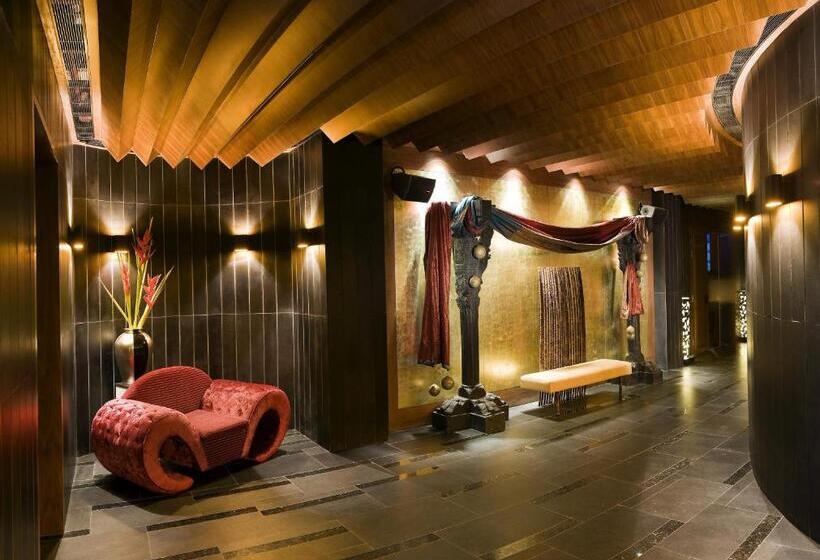 هتل The Lalit New Delhi