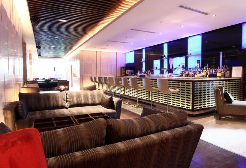 هتل The Lalit New Delhi