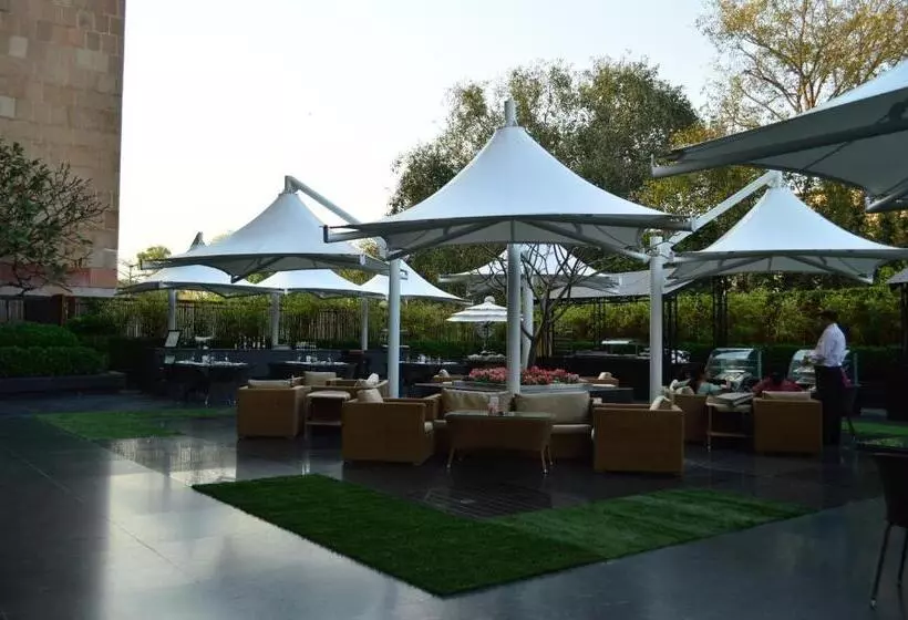 בית מלון כפרי The Lalit New Delhi