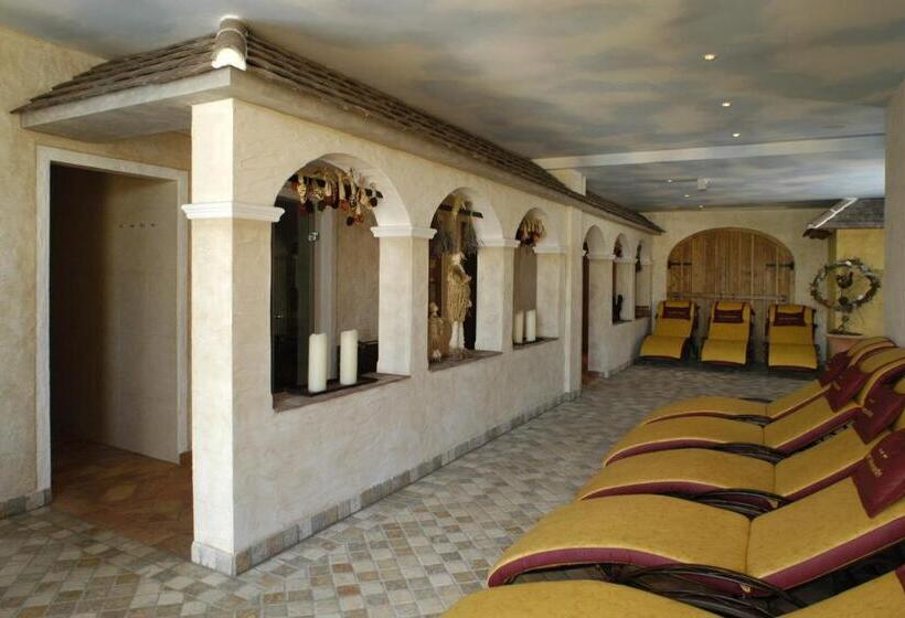 Thermenhotel Vier Jahreszeiten