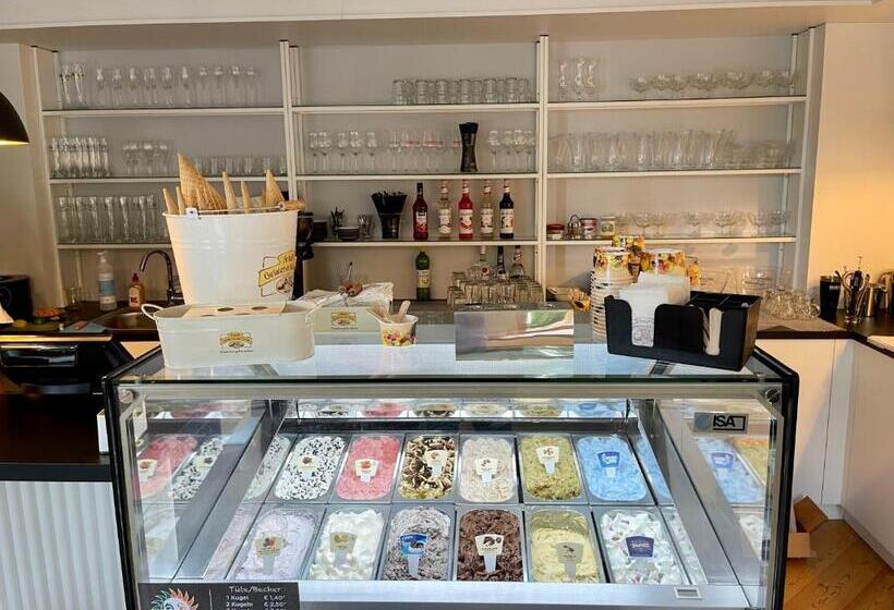 Thermenhotel Vier Jahreszeiten