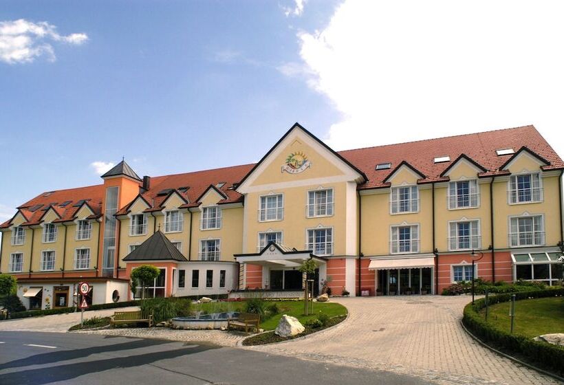 Thermenhotel Vier Jahreszeiten