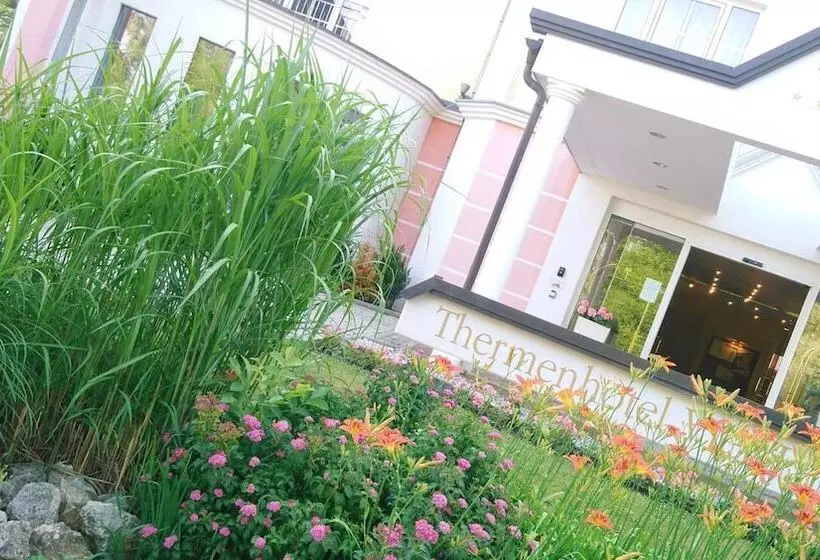 Thermenhotel Vier Jahreszeiten