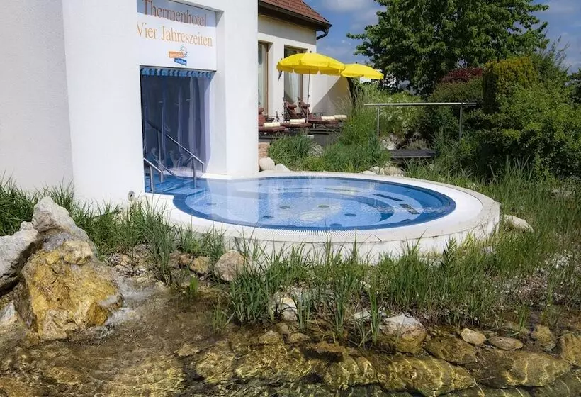 Thermenhotel Vier Jahreszeiten