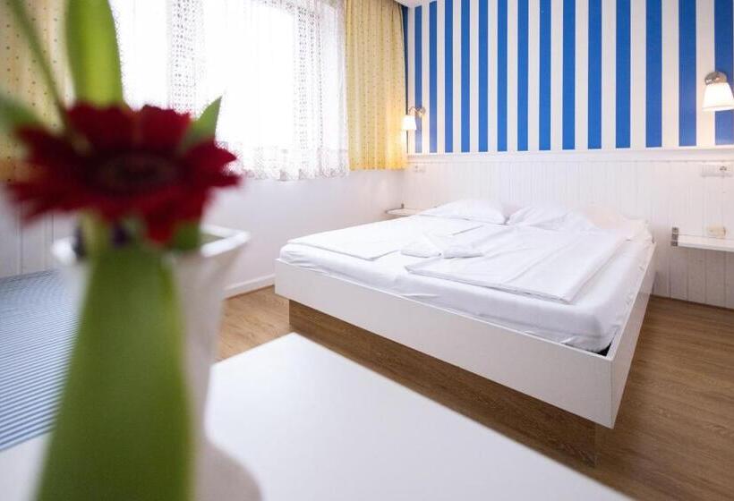 酒店 Pension Seerose