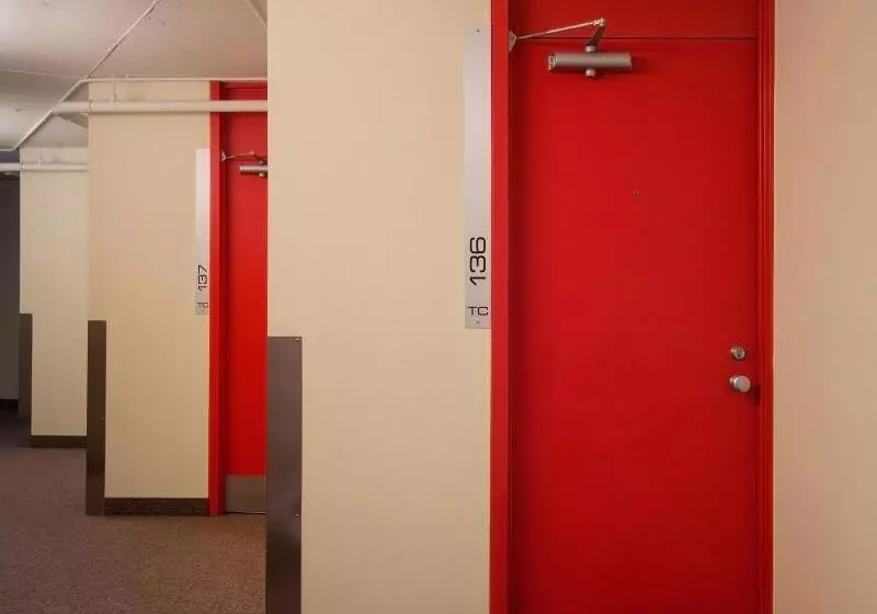 Hotelli Zum Auberge D été   Résidences De L Université De Montréal