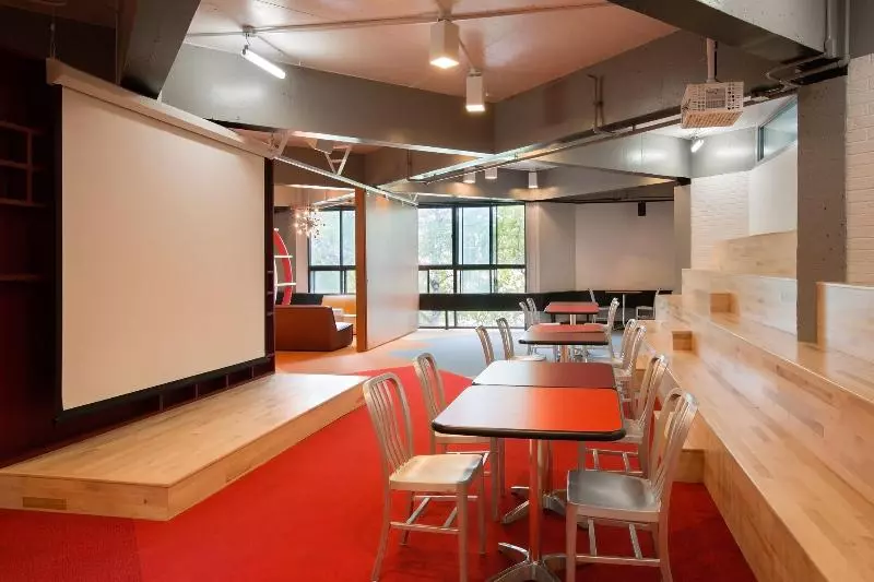 Hotelli Zum Auberge D été   Résidences De L Université De Montréal