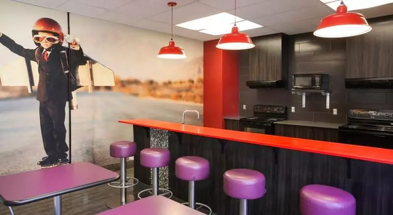 Hotelli Zum Auberge D été   Résidences De L Université De Montréal