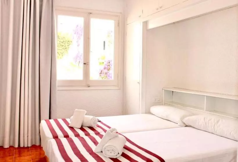 Playa Parc Apartments