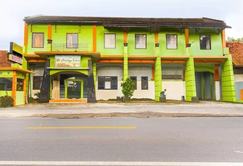 Retkeilymaja Spot On 2730 Hotel Maribaya Indah Syariah