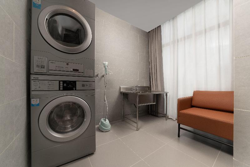 בית מלון כפרי Holiday Inn Express Shenzhen Longhua, An Ihg