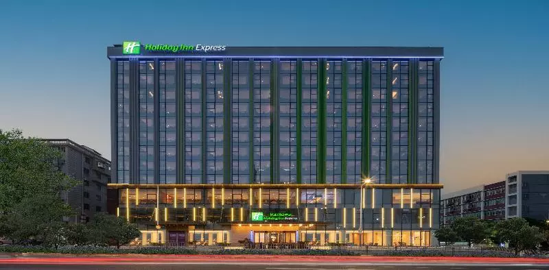 Hotelli Holiday Inn Express Shenzhen Longhua, An Ihg
