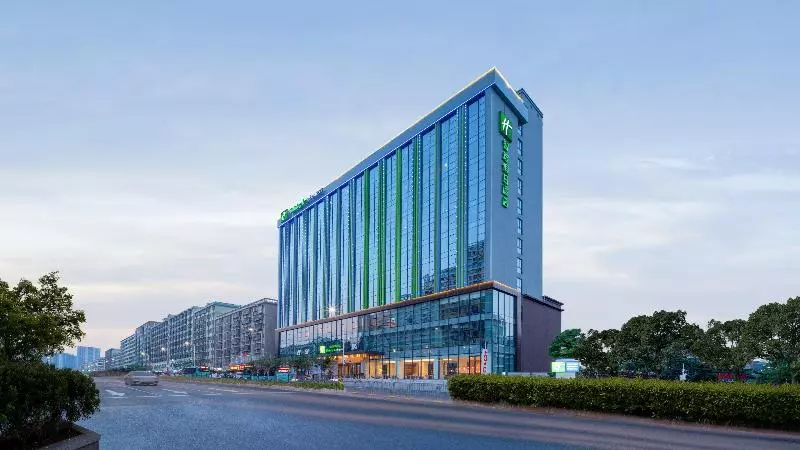 Hotelli Holiday Inn Express Shenzhen Longhua, An Ihg