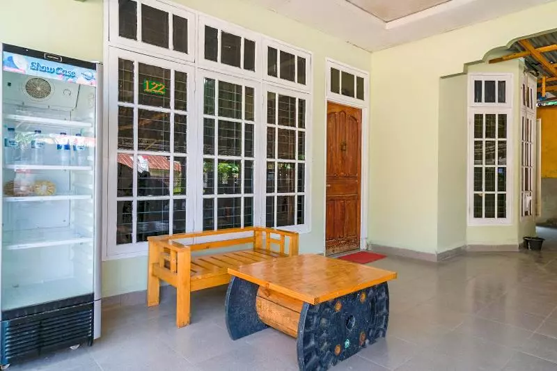 ホテル Nabeza House By Oyo Rooms
