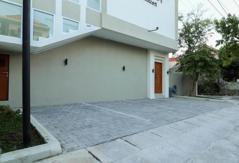 Szálloda Reddoorz @ Taman Griya Jimbaran 2