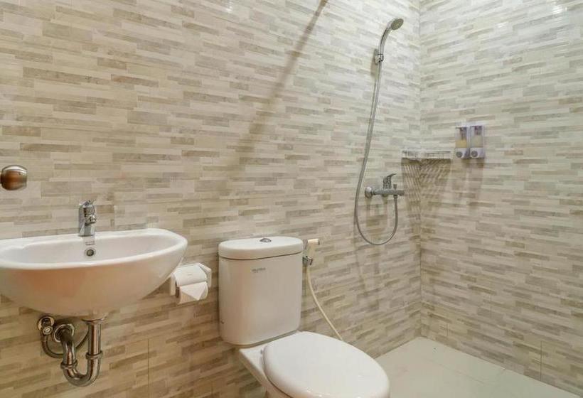 Szálloda Reddoorz @ Taman Griya Jimbaran 2