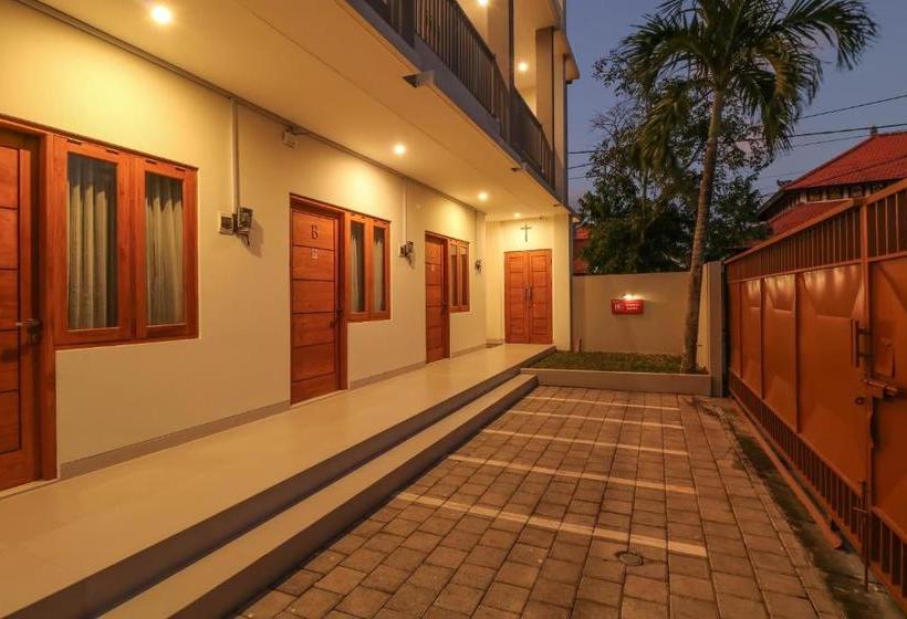 Szálloda Reddoorz @ Taman Griya Jimbaran 2