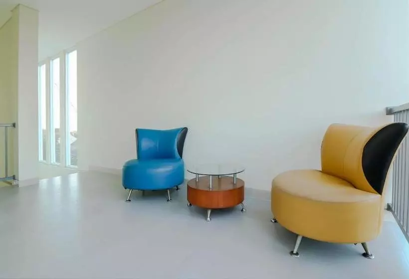 ホテル Reddoorz @ Taman Griya Jimbaran 2