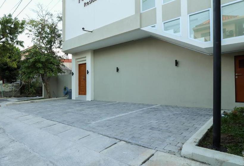 Szálloda Reddoorz @ Taman Griya Jimbaran 2