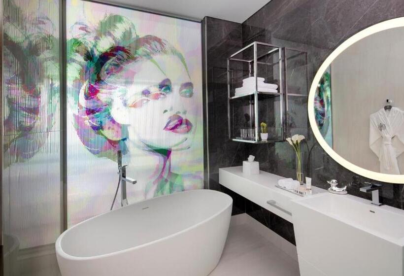 Sls Dubai Hotel & Residences