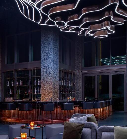 Sls Dubai Hotel & Residences