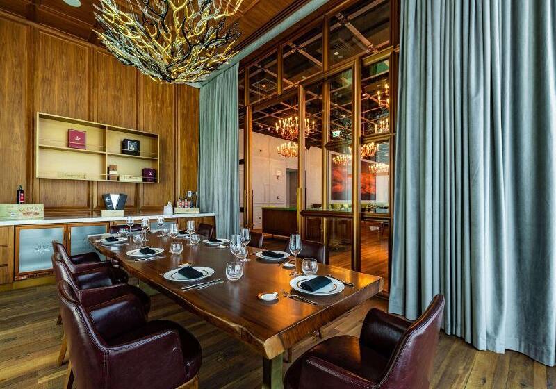 Sls Dubai Hotel & Residences