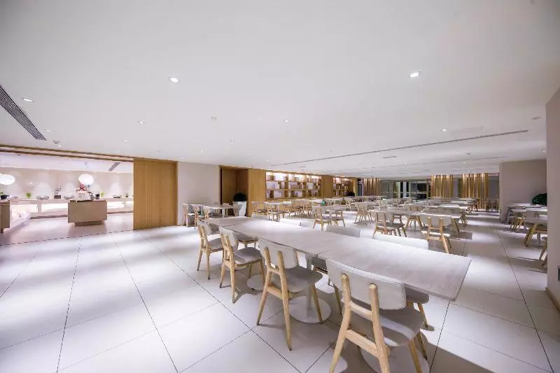 Ji Hotel Jinan Quancheng Square